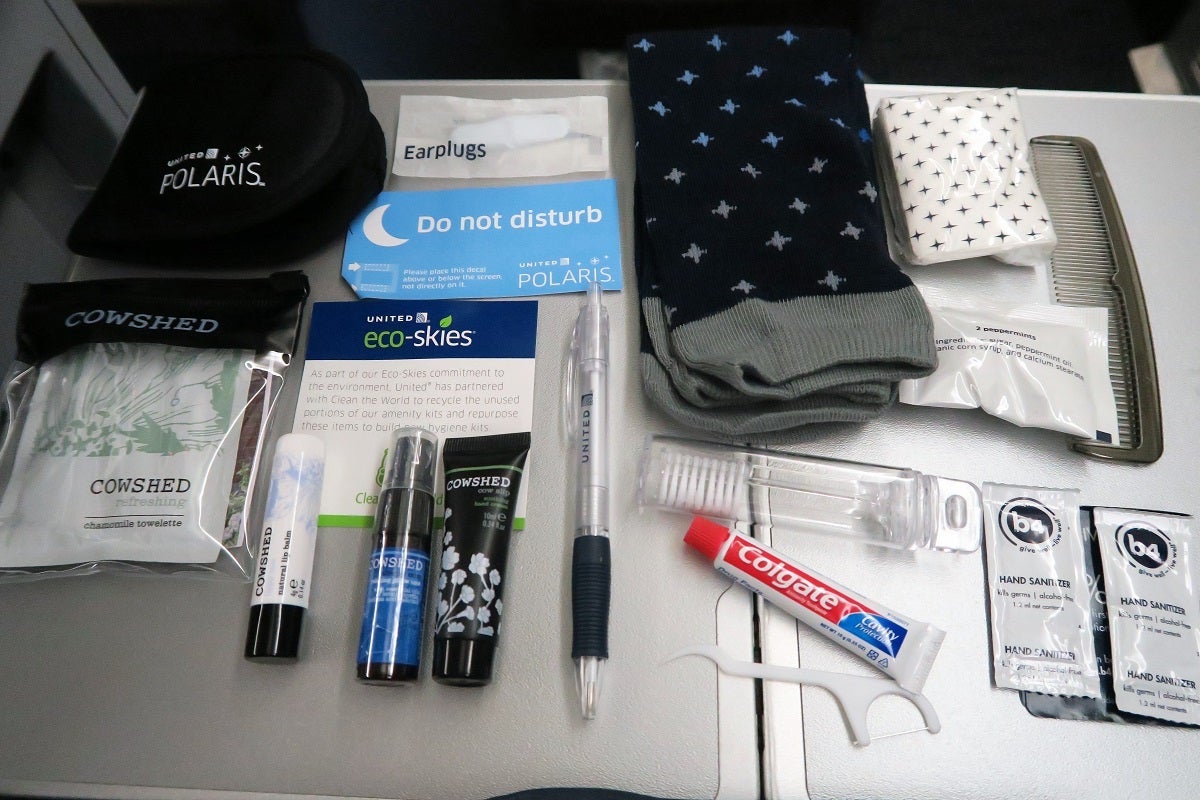 United 777-200 Polaris amenity kit contents