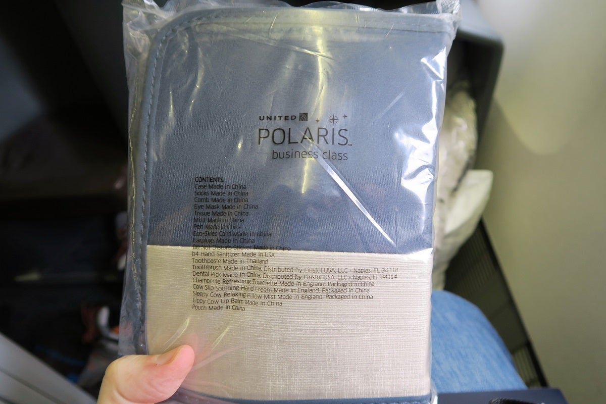 United 777-200 Polaris amenity kit