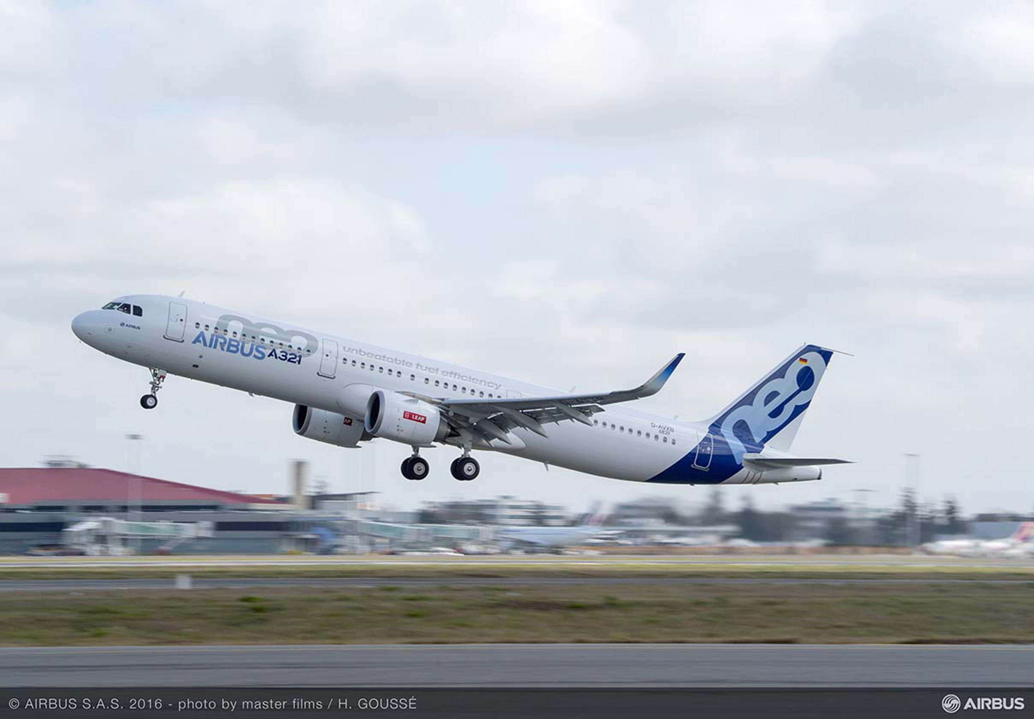 A321neo_TAKE_OFF_