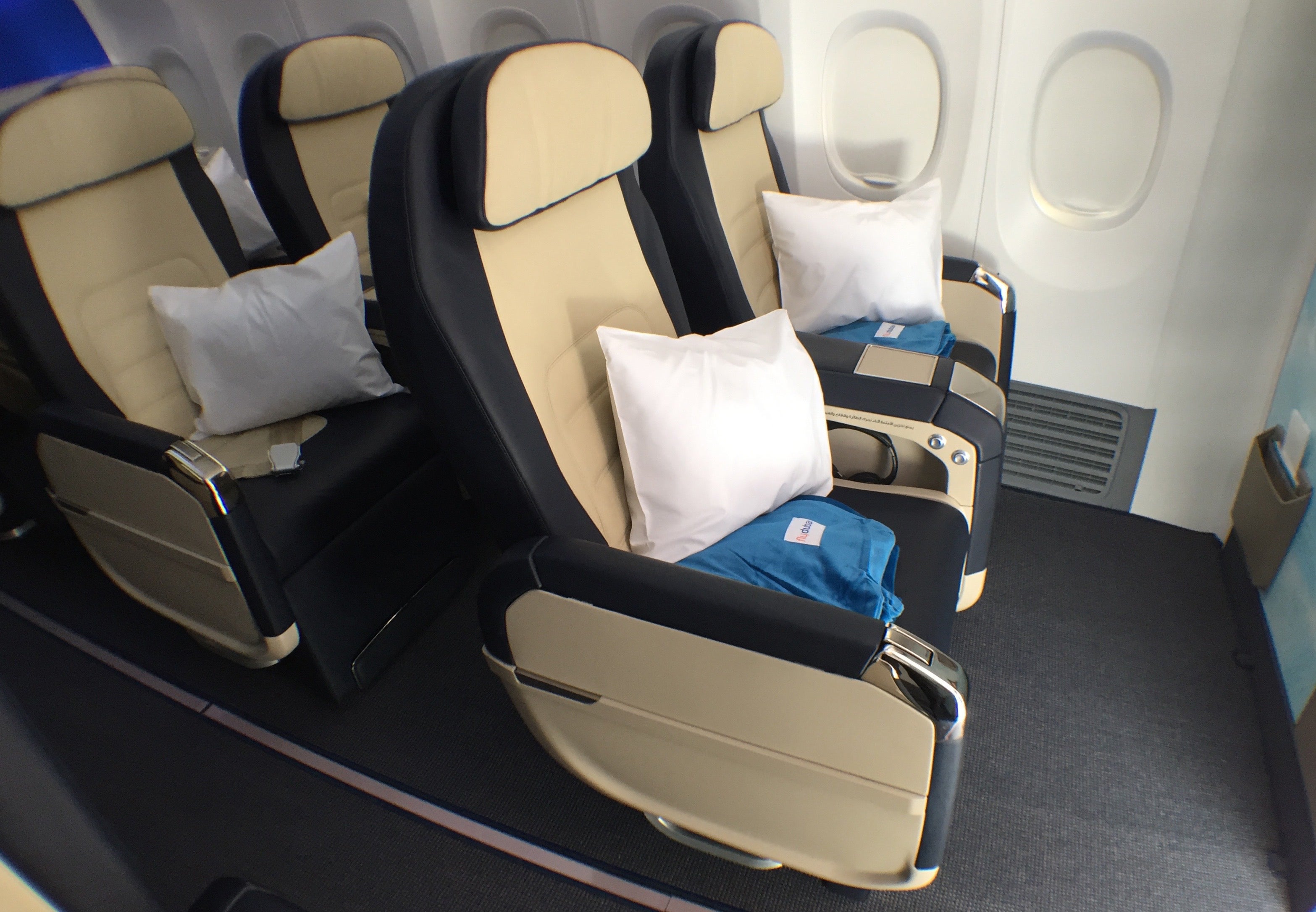 FlyDubai 737 First Class, by Paul Thompson