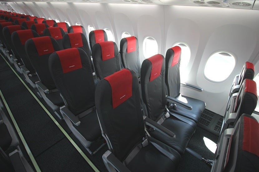 IMG Norwegian Air Boeing 737 MAX 8 cabin 4