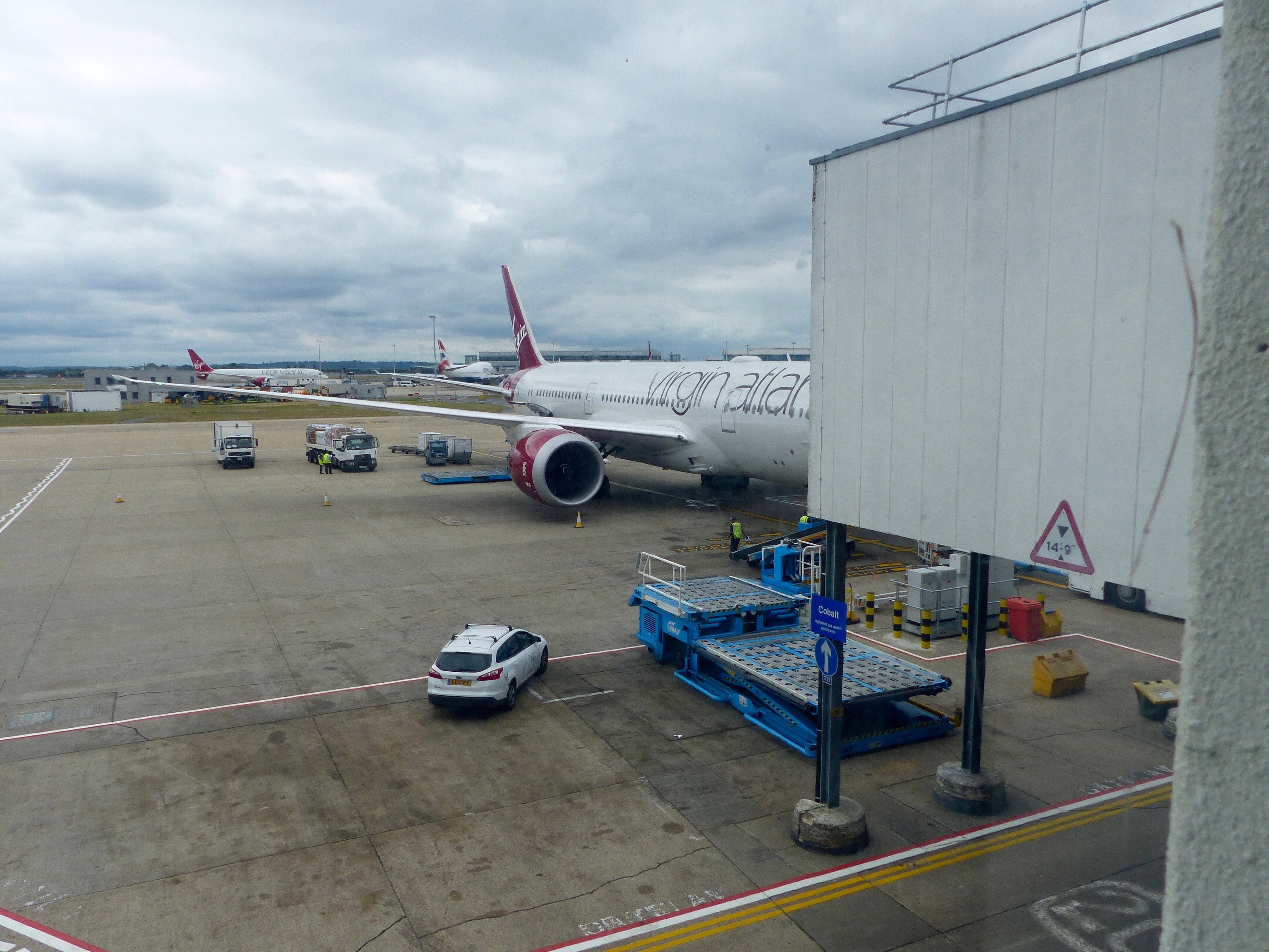 IMG-Virgin-Plane