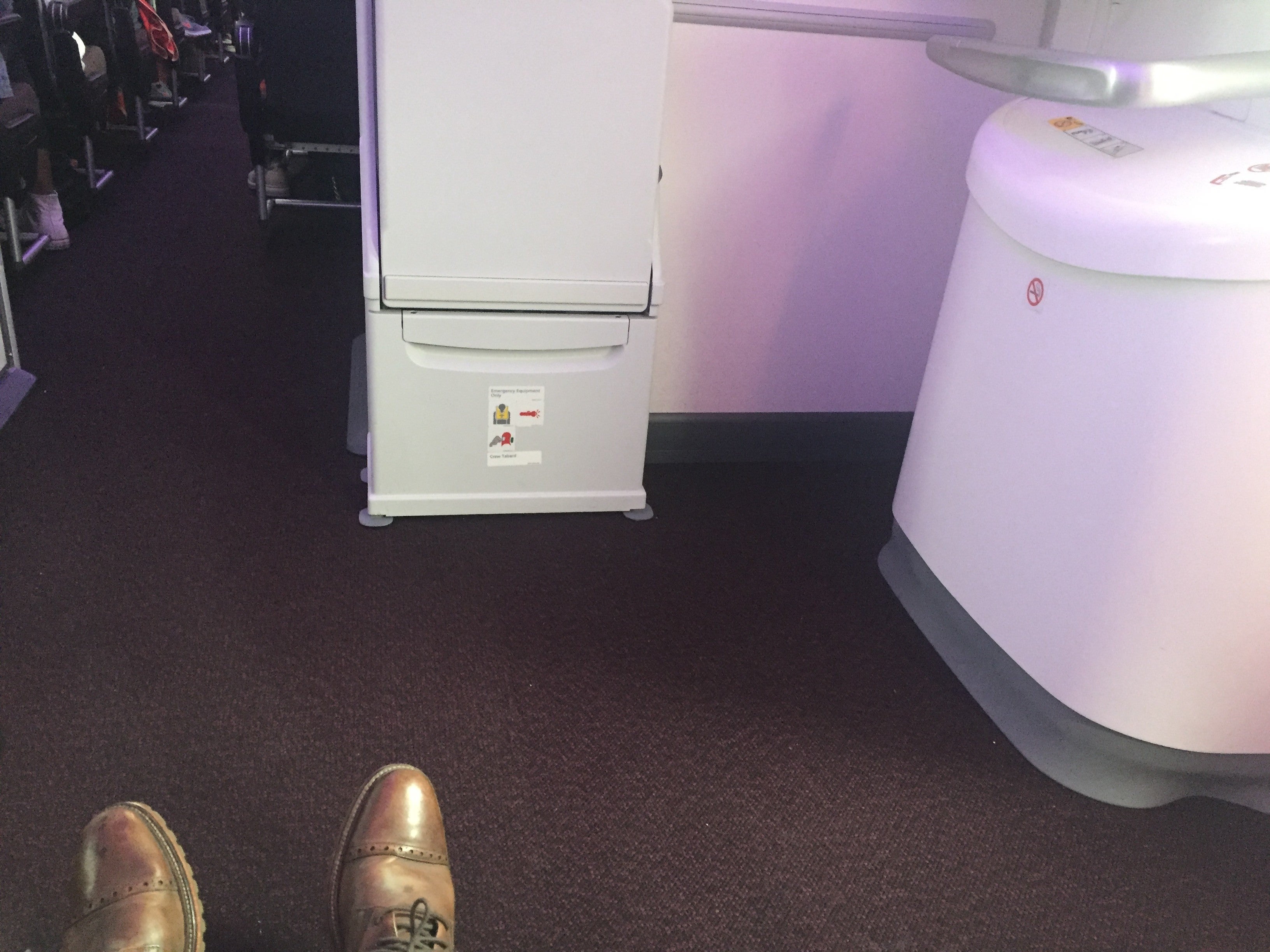 IMG-Virgin-legroom