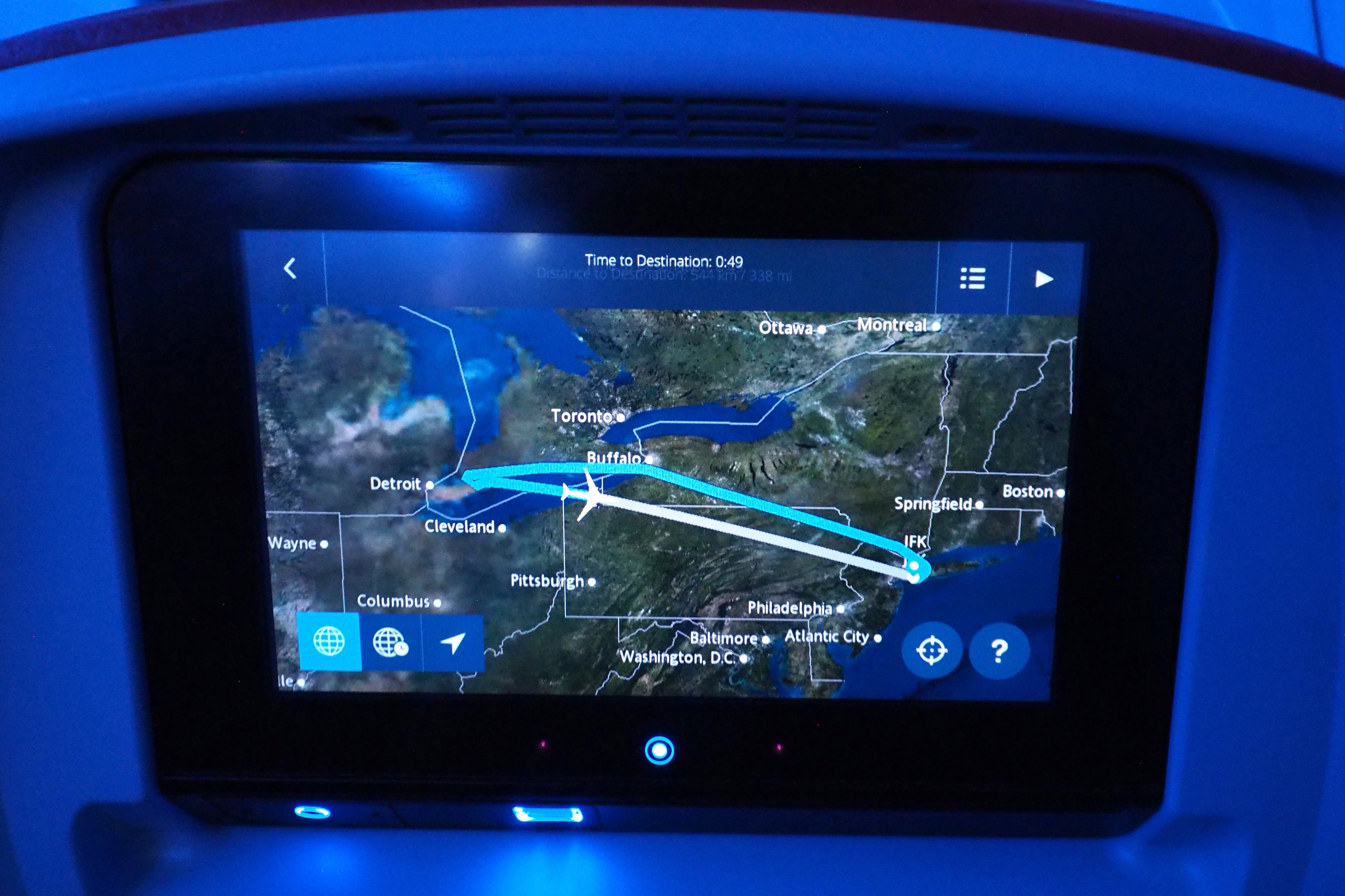 Delta 737-900ER Silent Disco