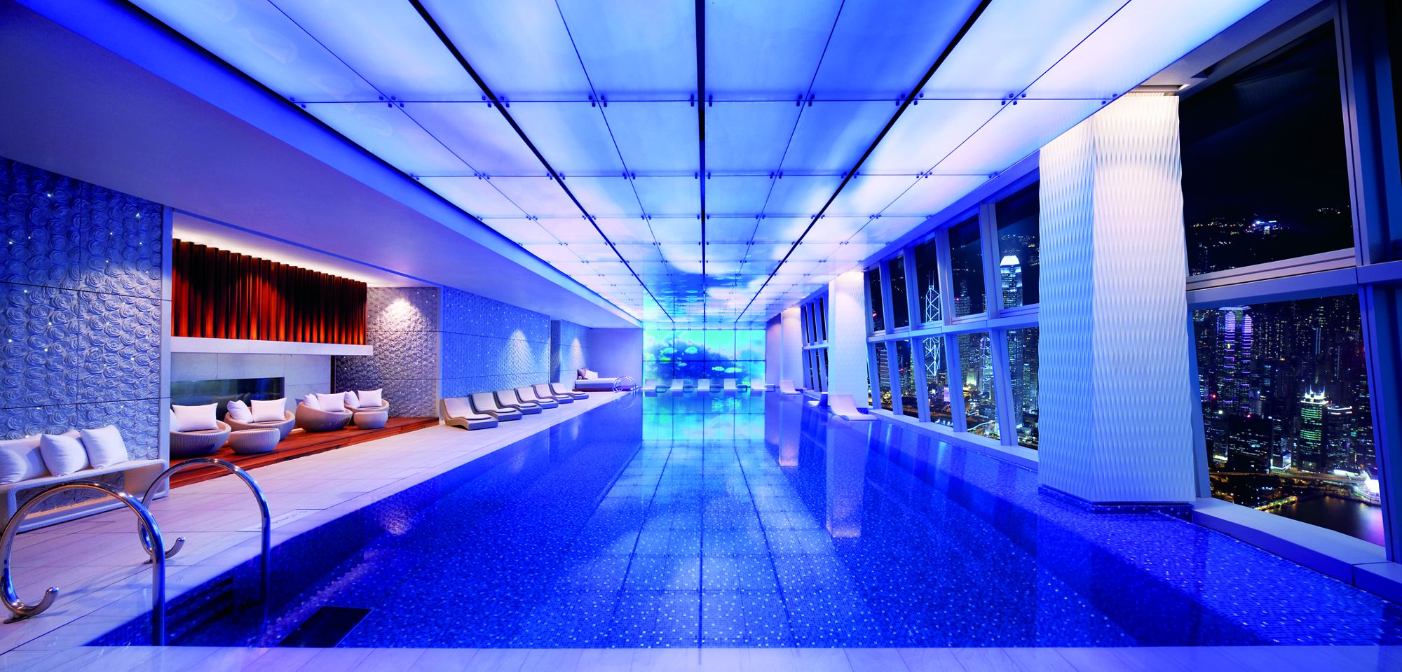The indoor infinity pool at the Ritz-Carlton Hong Kong. Photo courtesy of hotel.