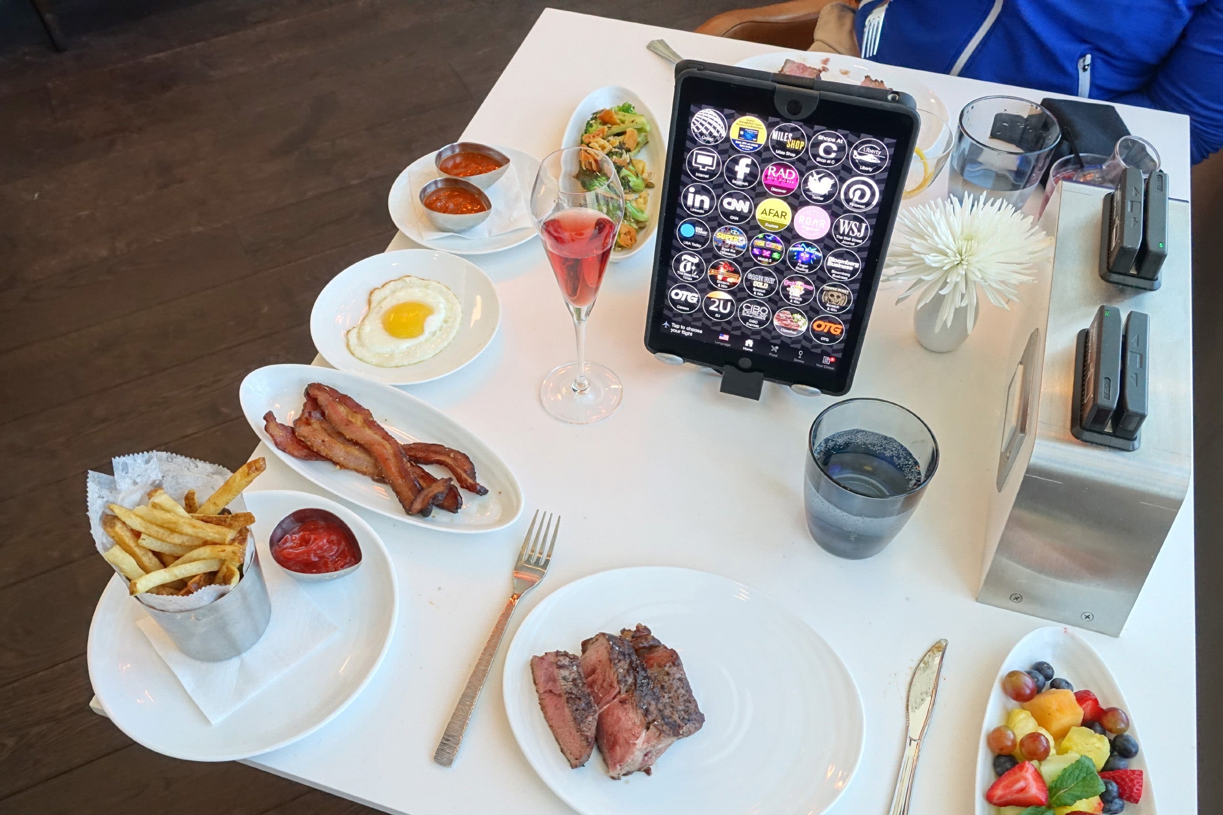 Classified Restaurant Review United Newark