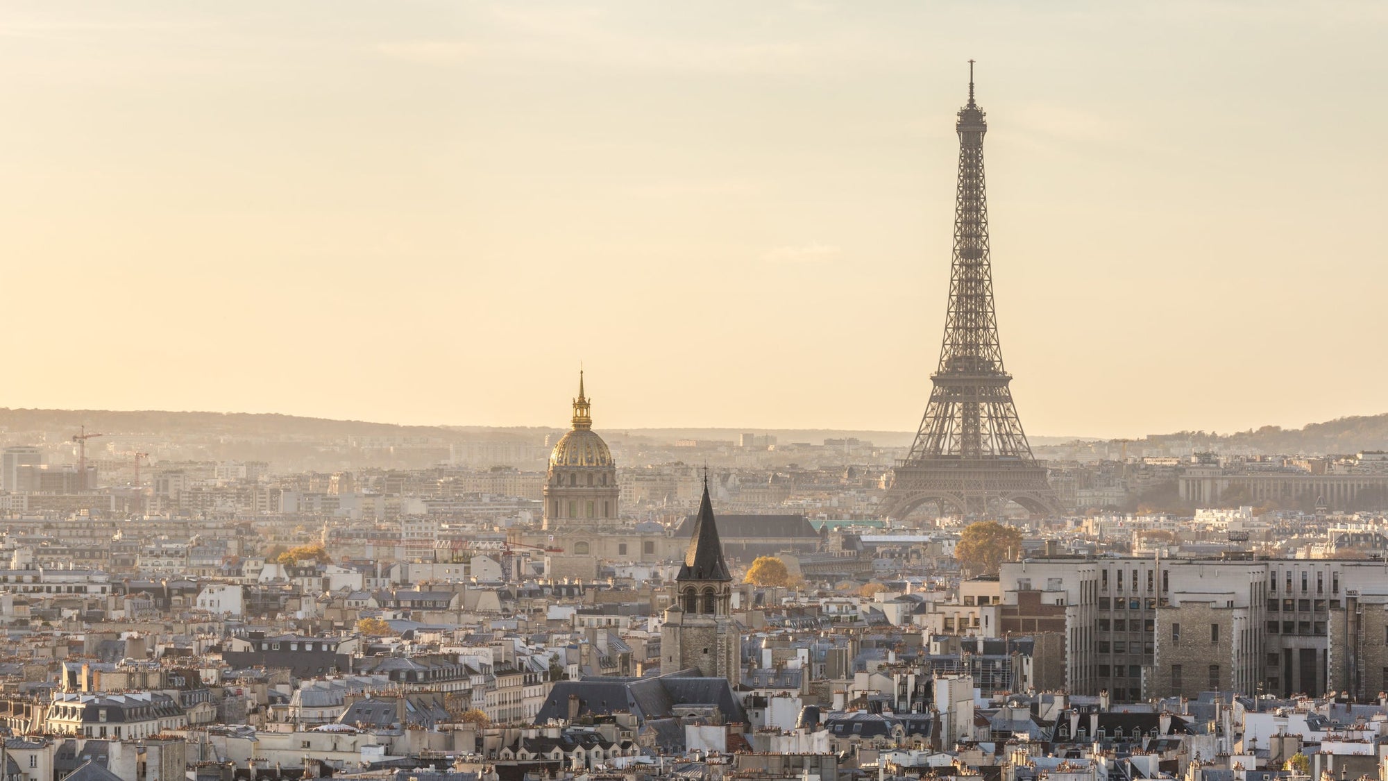 Panoramic of Eiffel tower and city of Paris