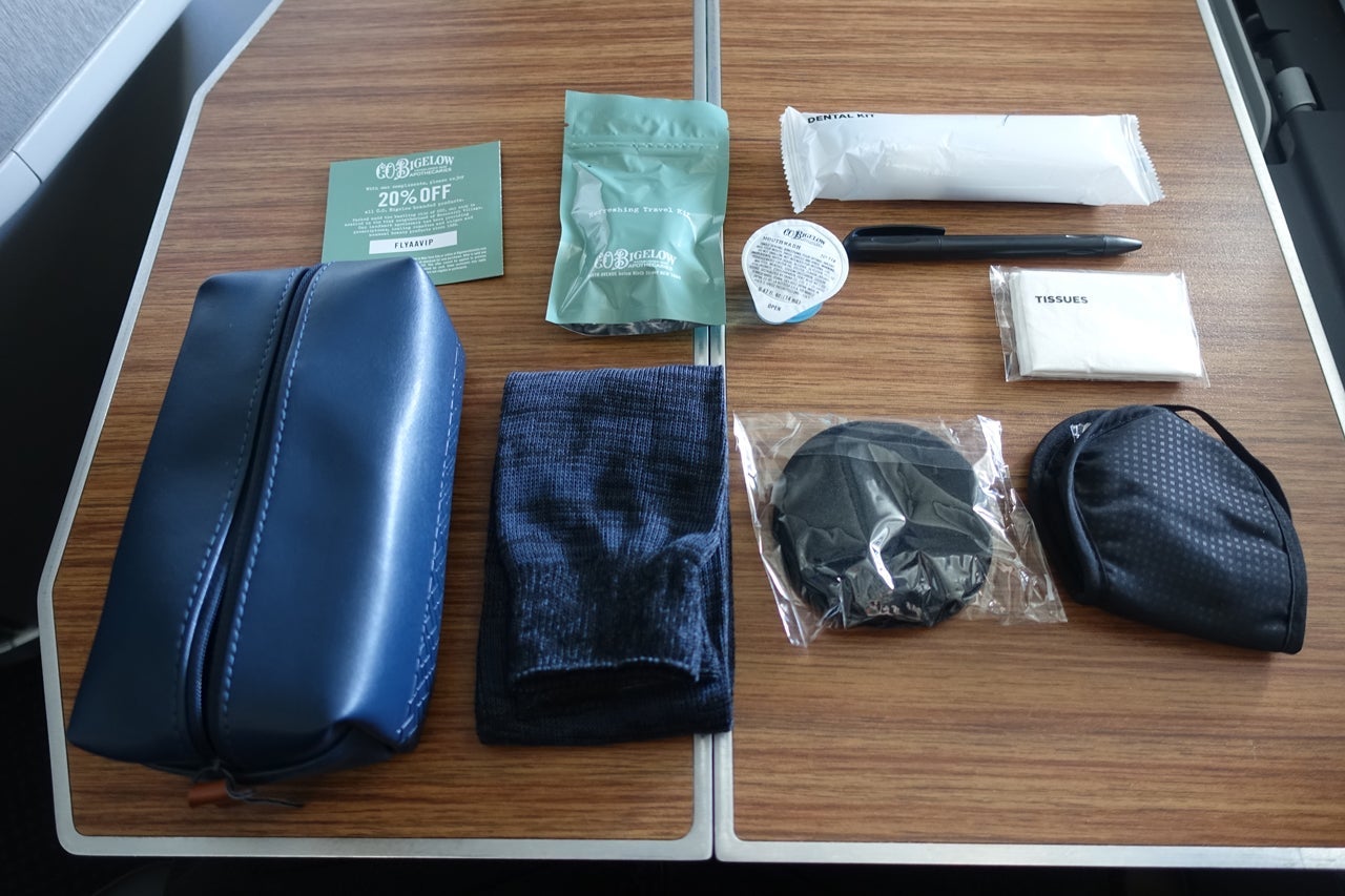 IMG-aa-biz-amenity-kit-contents