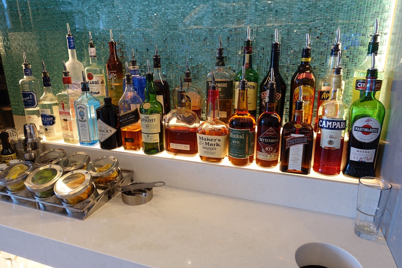 American Airlines JFK Flagship Lounge beverages.