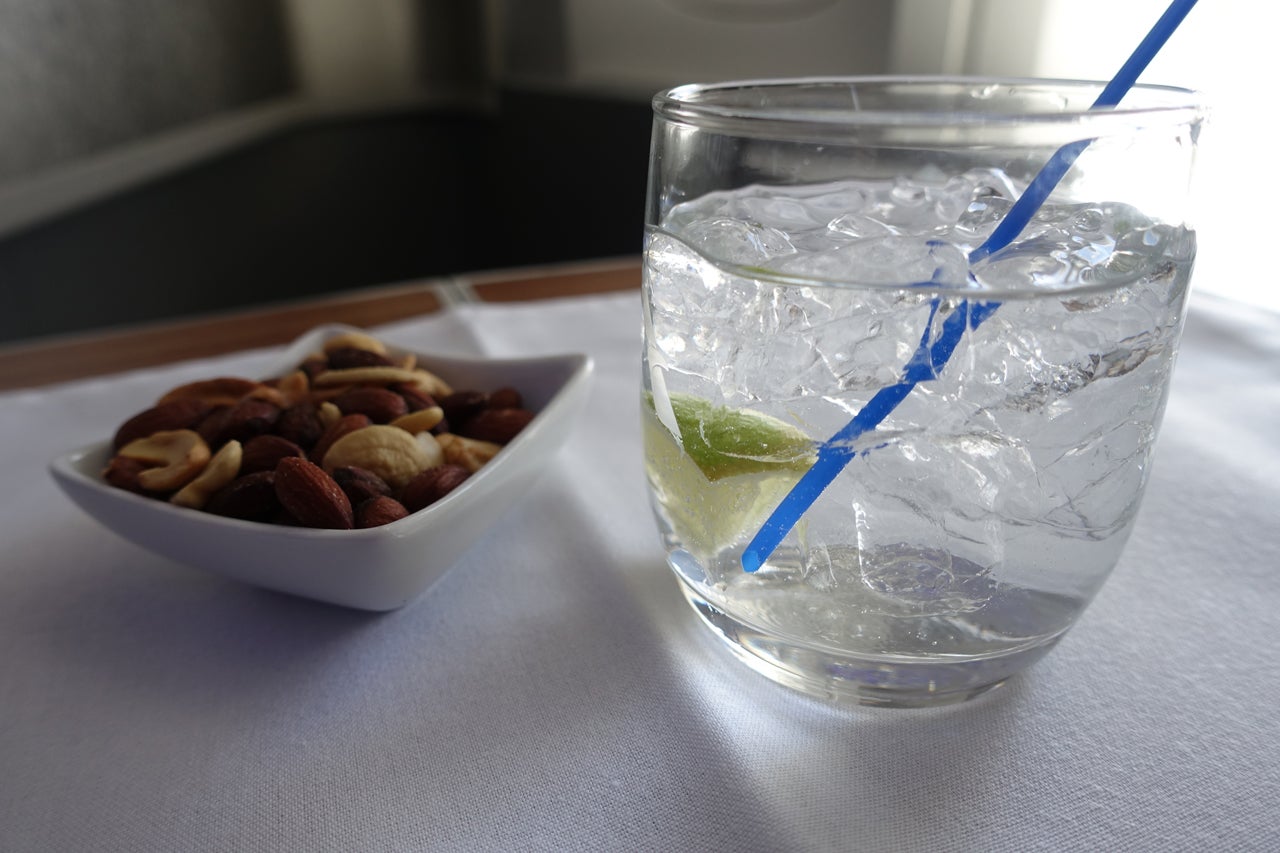 IMG-aa-biz-gin-and-tonic
