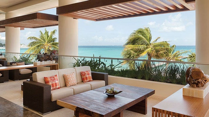 IMGHyatt-Ziva-Cancun-P092-Lobby.gallery-2-3-item-panel