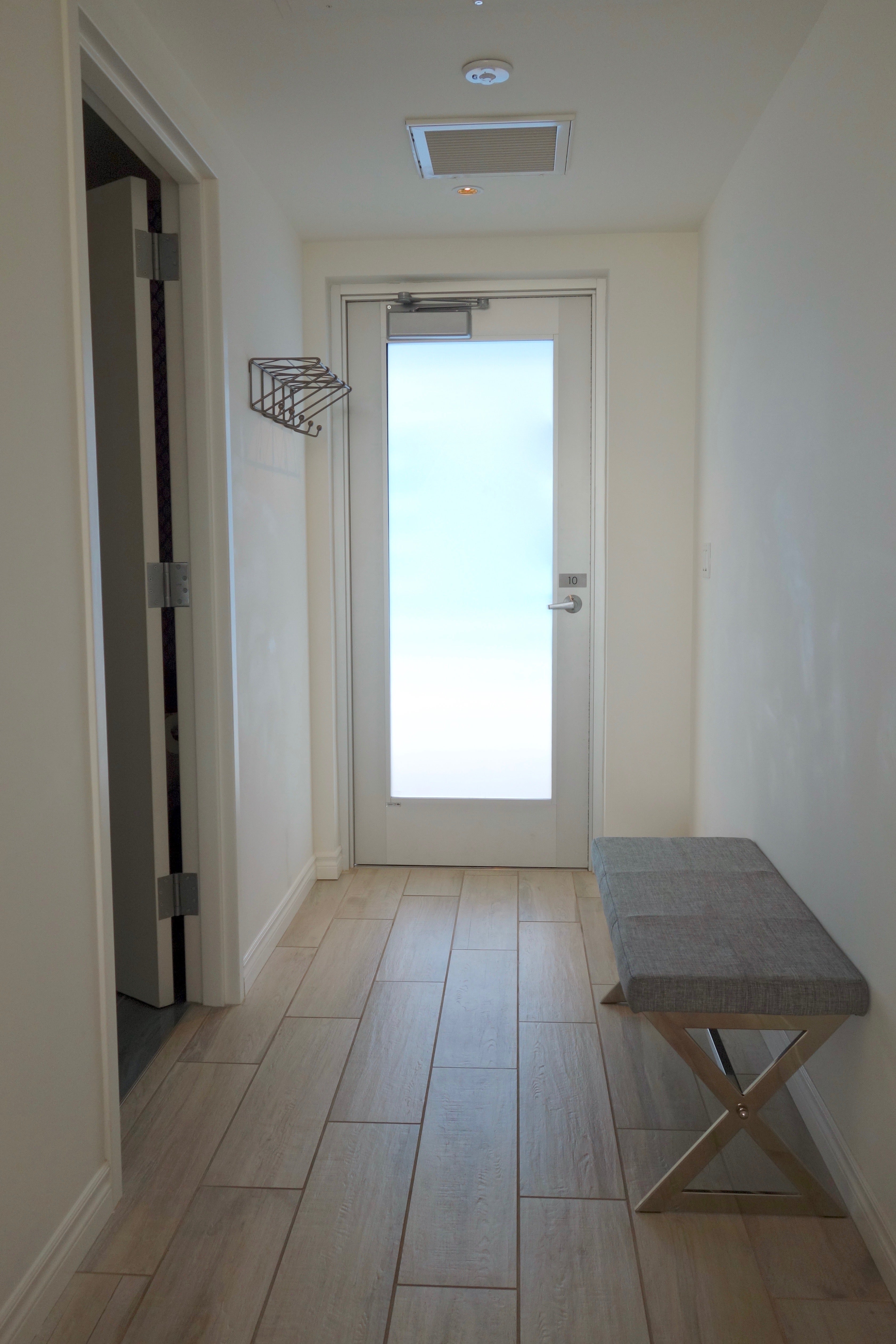 Private Suites LAX - 18