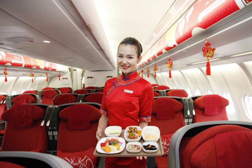 Sichuan's business class looks a little outdated. Image courtesy of Sichuan Airlines.