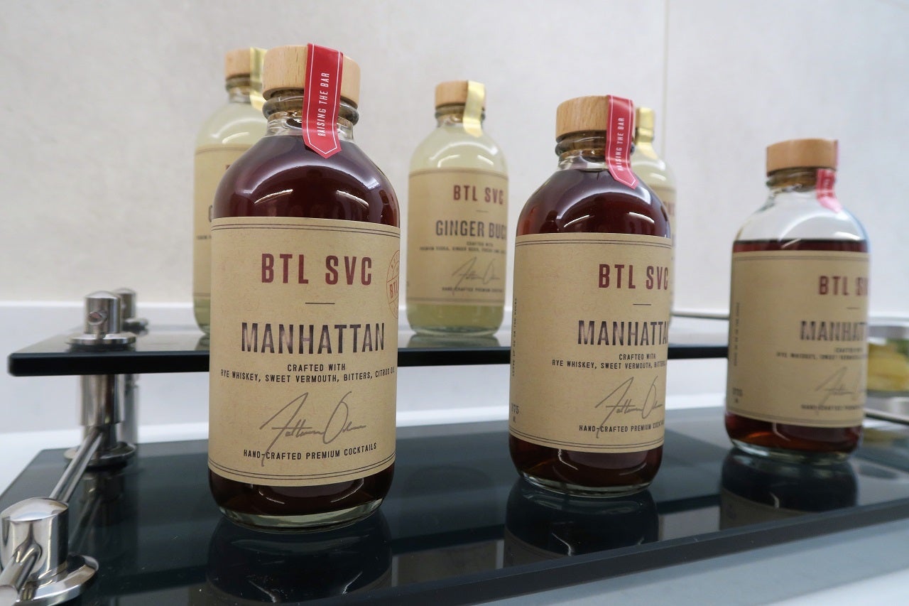 AA ORD Flagship Lounge - premixed drinks