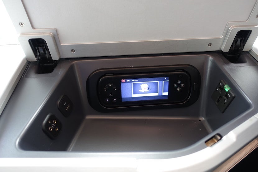 Air Canada cubby good