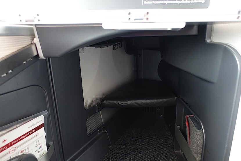 Air Canada footwell
