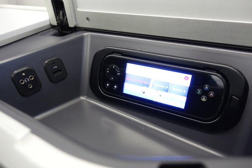 Air Canada seat plugs 1