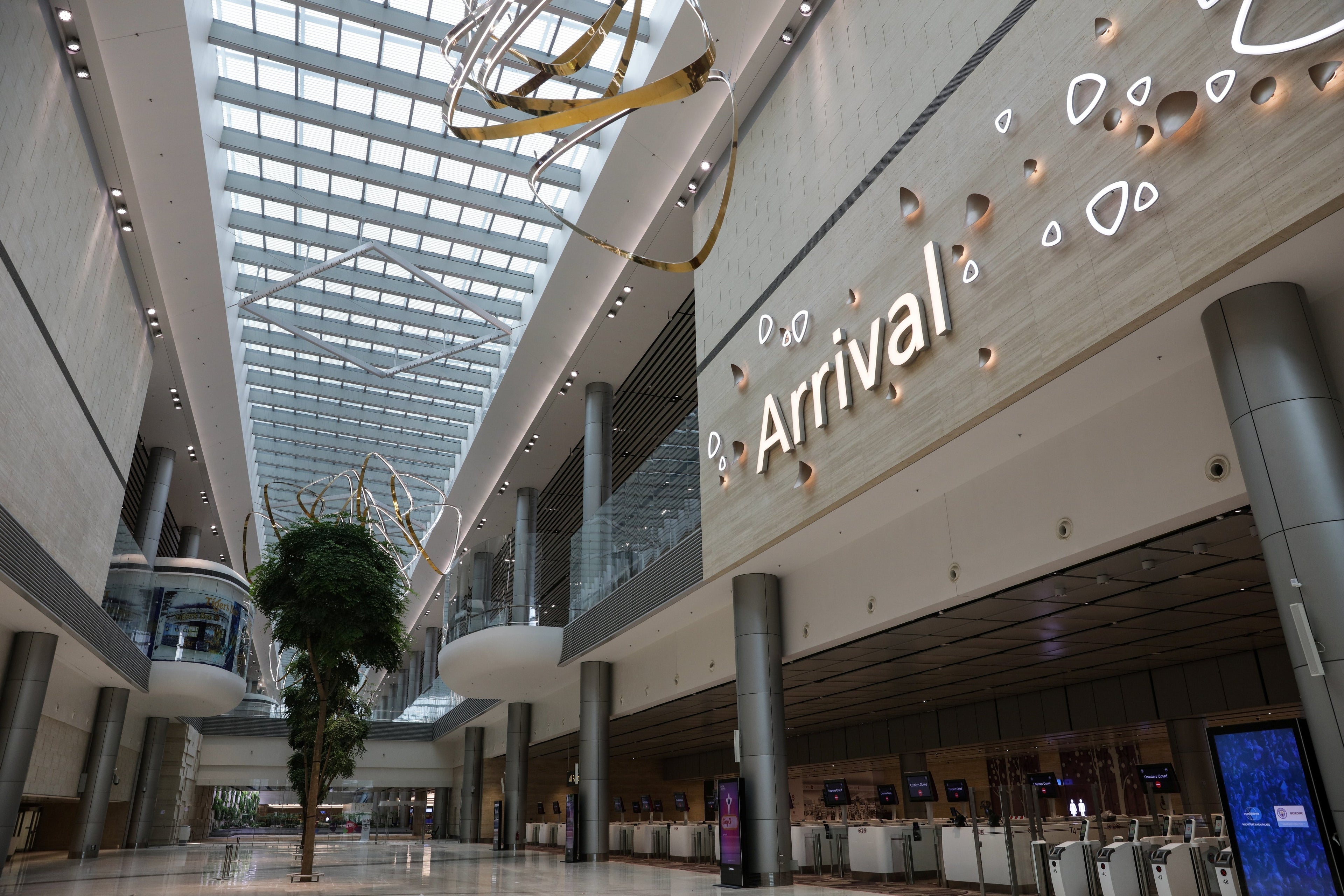 Arrival Hall (1)