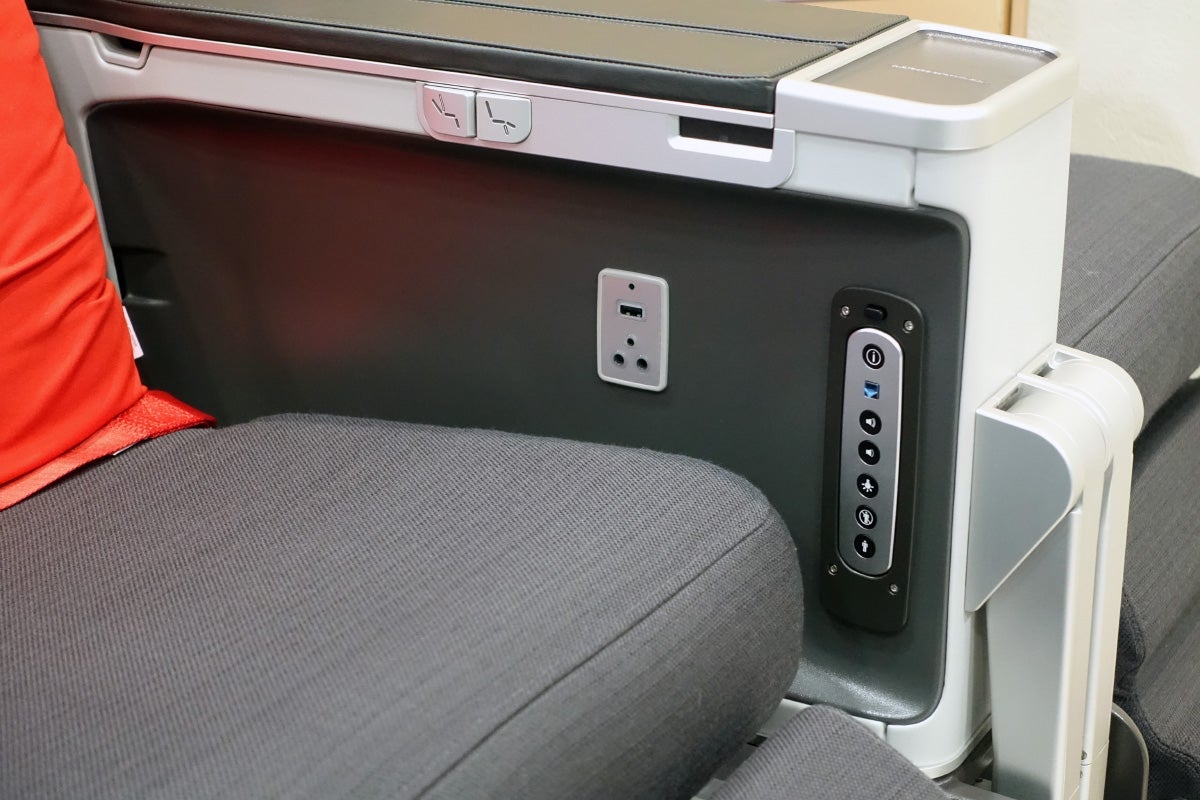 Austrian Premium Economy Demo