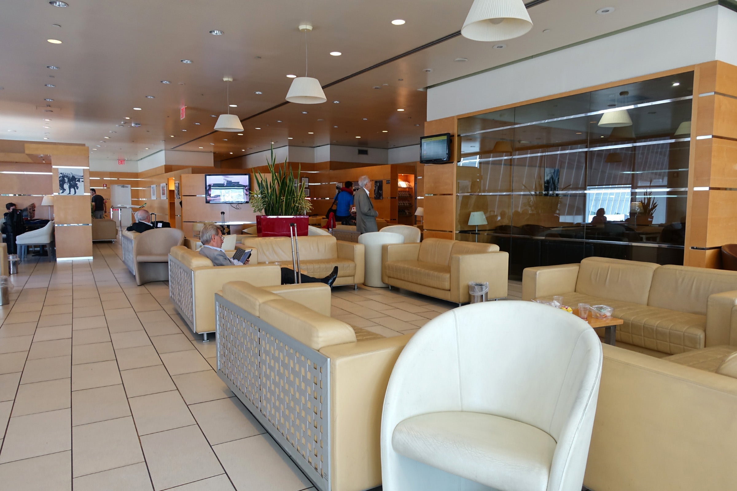 Alitalia 777 Business Class Review