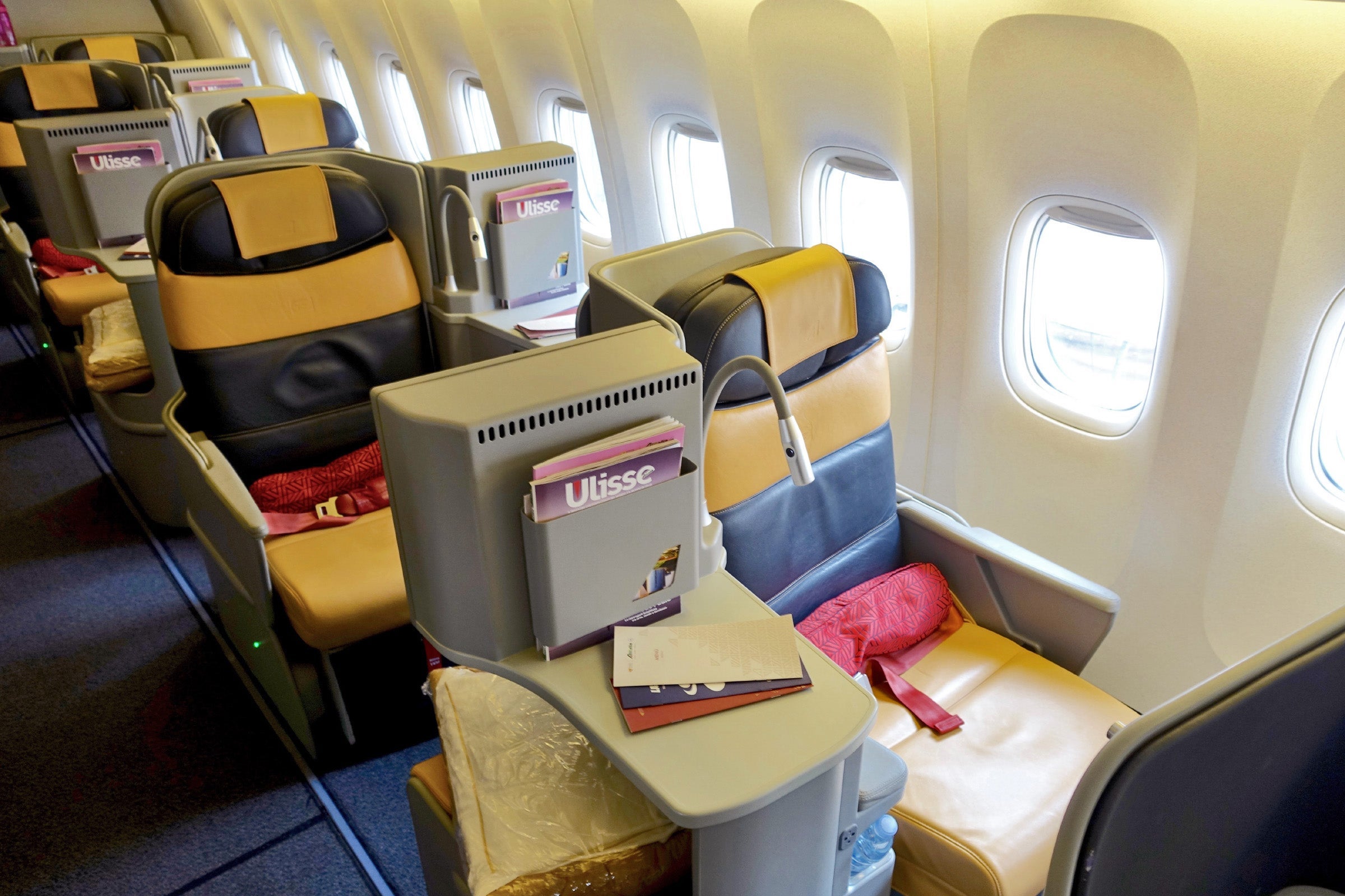 Alitalia 777 Business Class Review