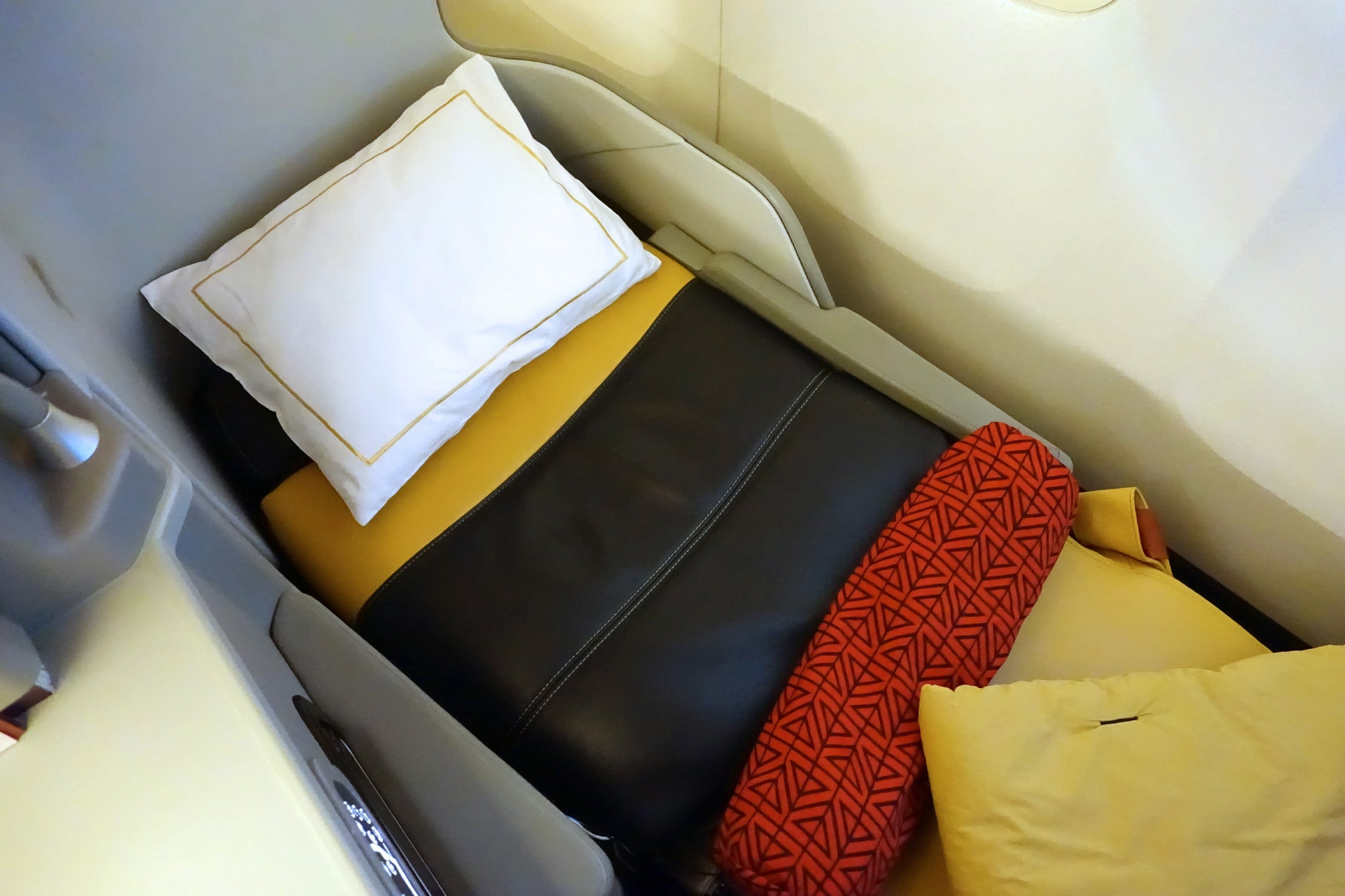 Alitalia 777 Business Class Review