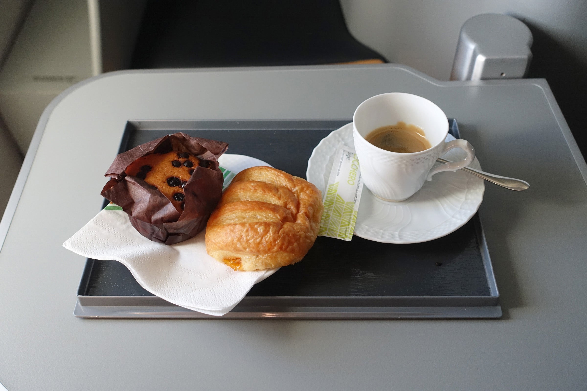 Alitalia 777 Business Class Review