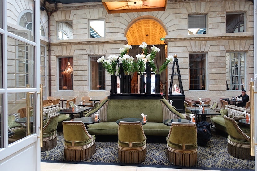 Intercontinental Bordeaux bar ground