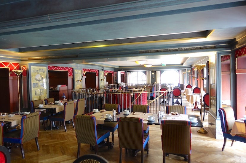Intercontinental Bordeaux bistro 2nd floor
