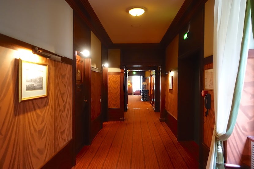 Intercontinental Bordeaux hallway 2
