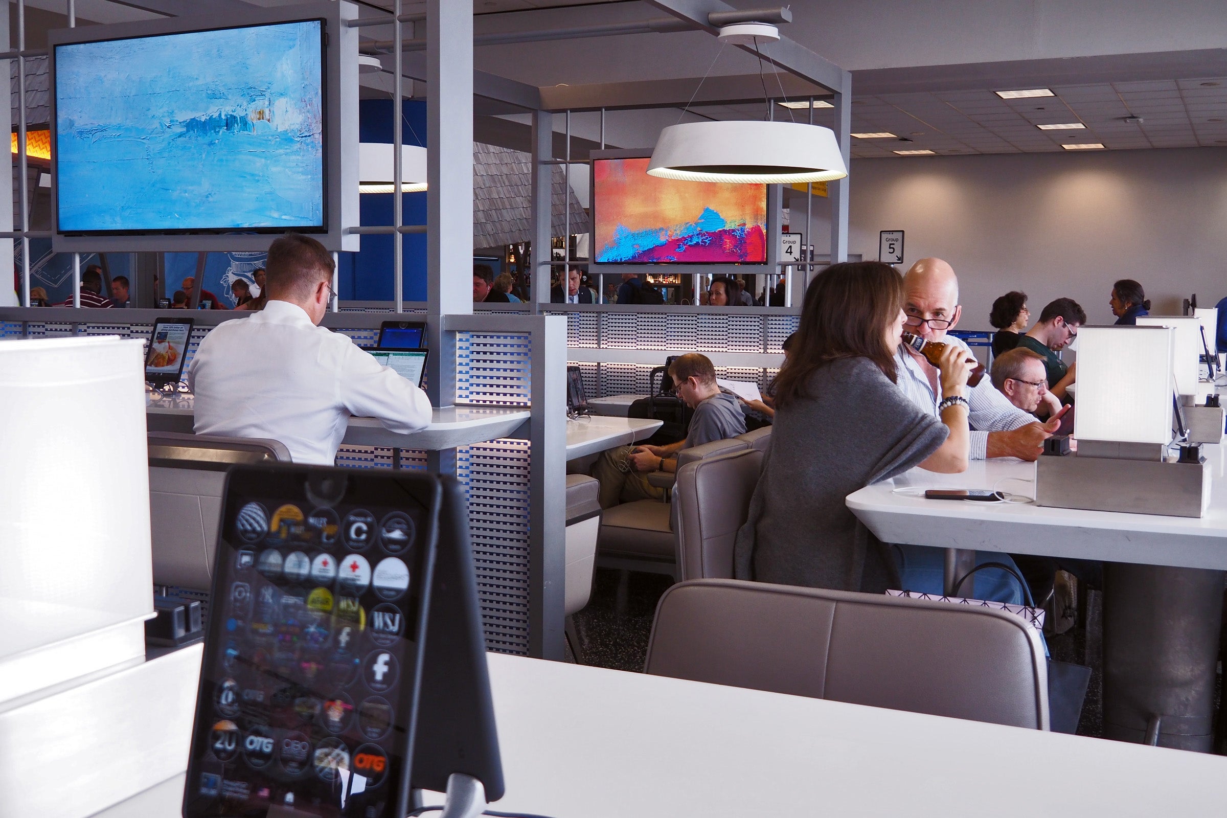 United 767-300ER Polaris Review
