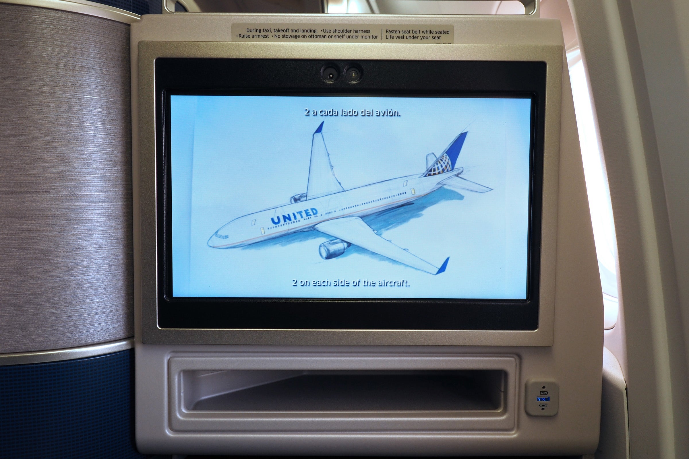 United 767-300ER Polaris Review