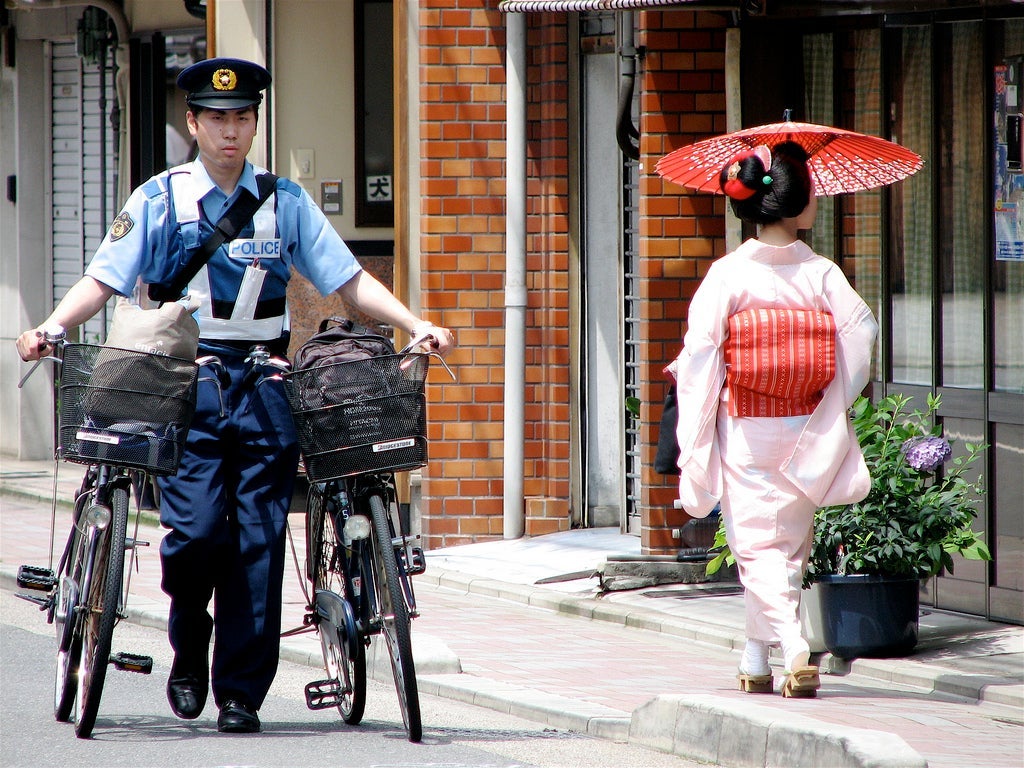 Kyoto is haven for bicyclists. You may even find a local with one to spare. Image courtesy of ThisParticularGreg via Flickr and used under <a href="https://creativecommons.org/licenses/by-sa/2.0/"><em>Creative Commons license</em></a>.