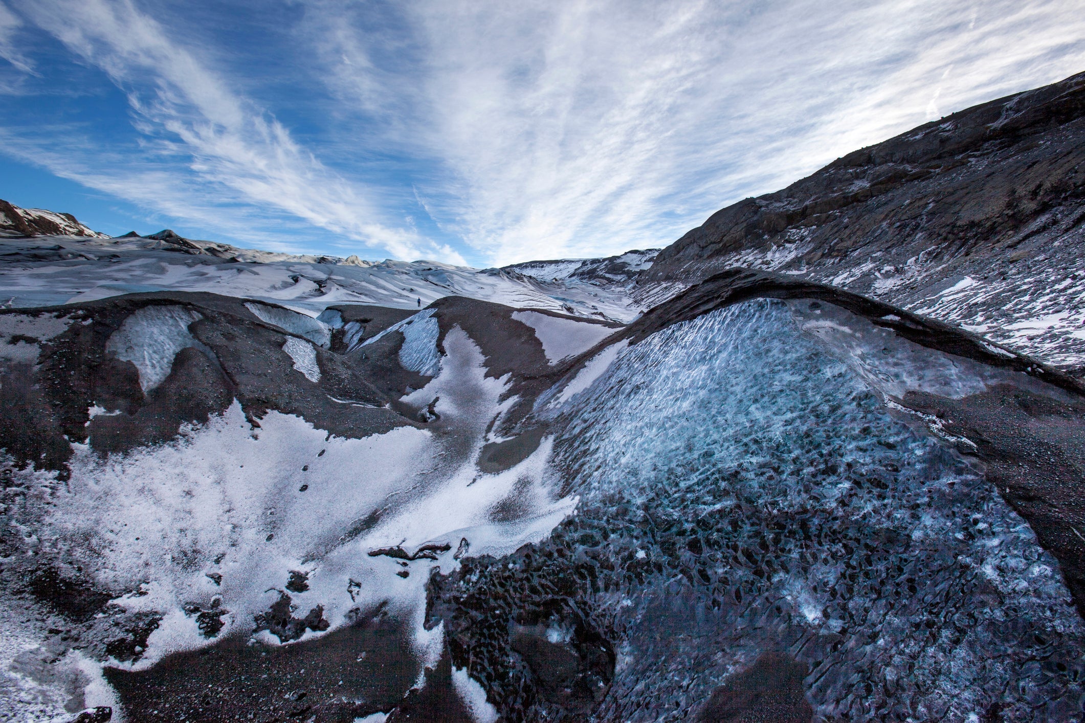 Photo of Sólheimajökull Glacier by Snorri Gunnarsson / Getty Images.