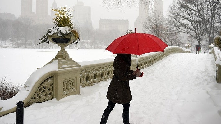 Huge Snow Storm Slams Into Mid Atlantic States