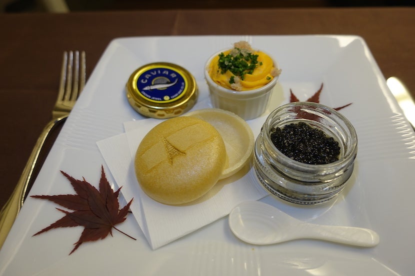 JAL first class caviar good