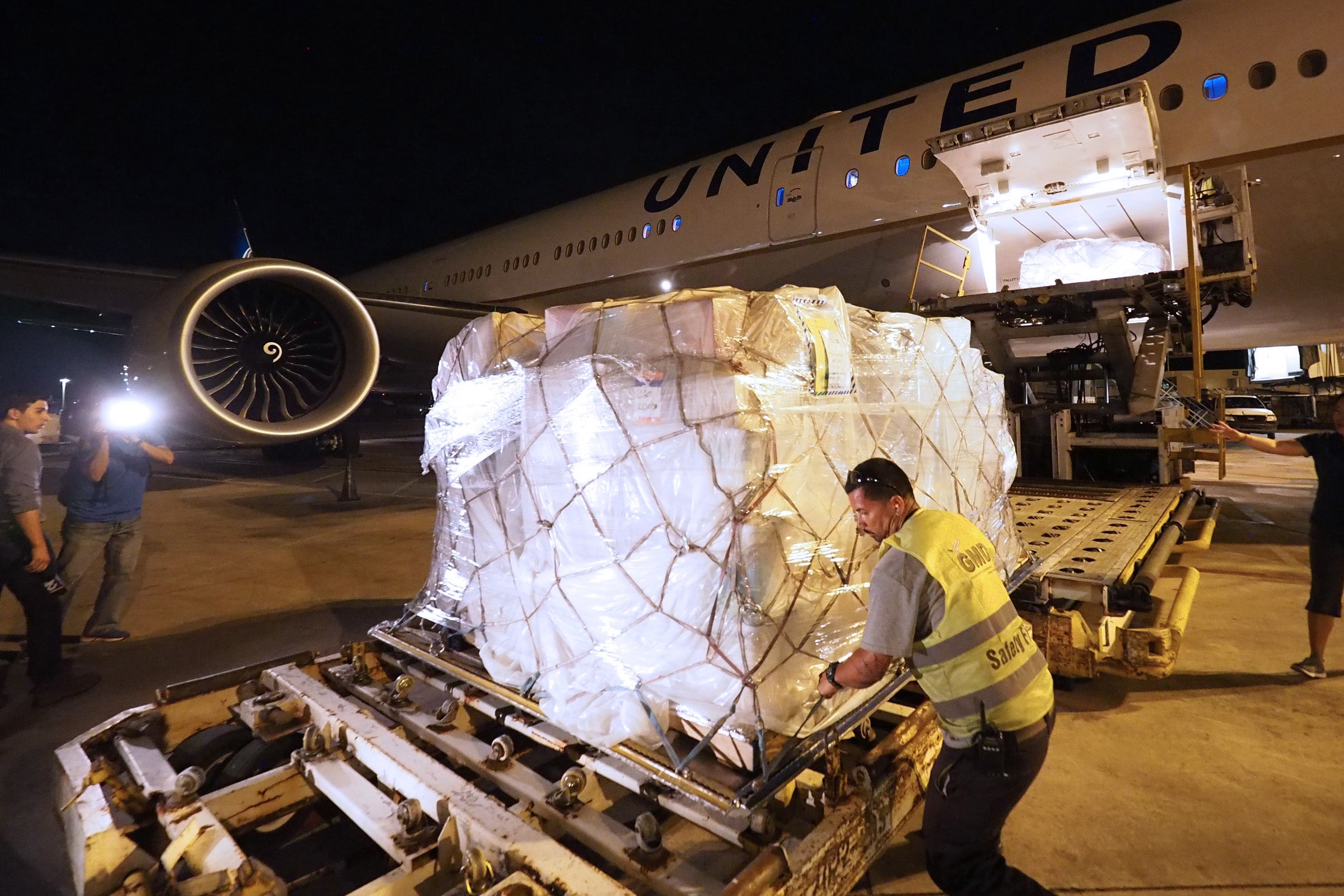 United 77W Relief Flight San Juan Puerto Rico