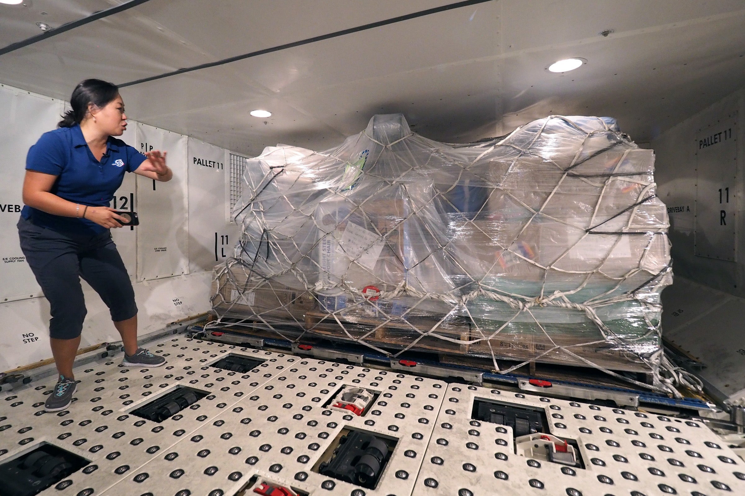 United 77W Relief Flight San Juan Puerto Rico