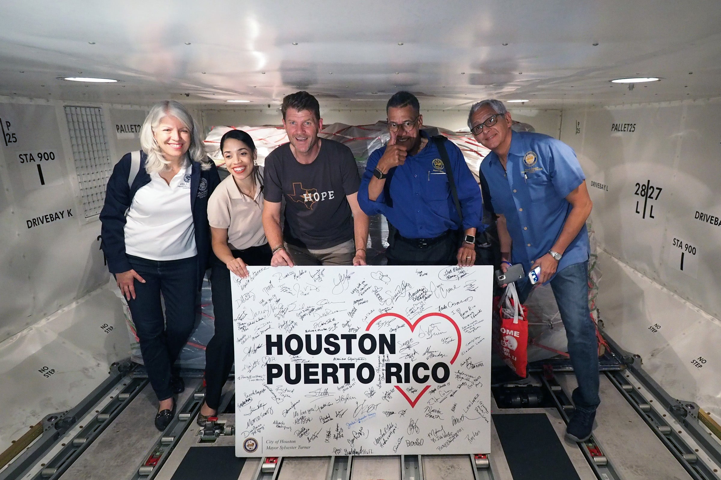 United 77W Relief Flight San Juan Puerto Rico