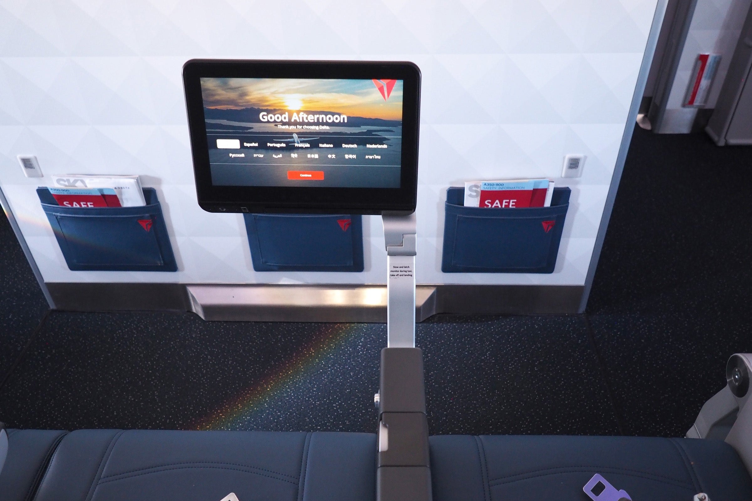 Delta A350 Tour Delta One Suite Premium Select