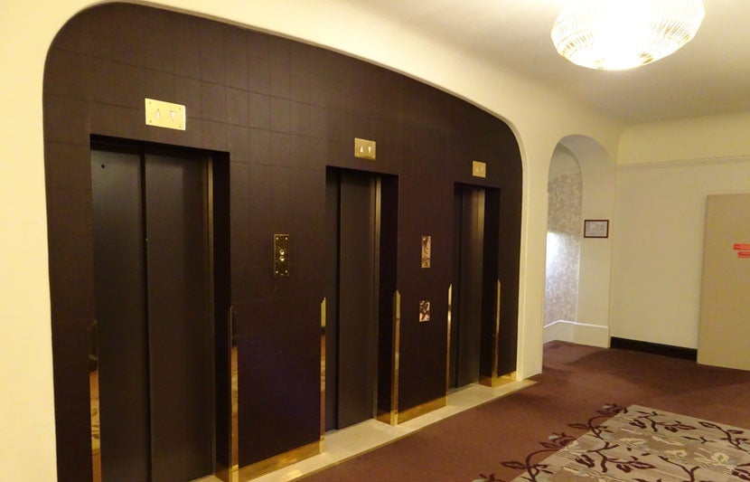Paris-Lobby3