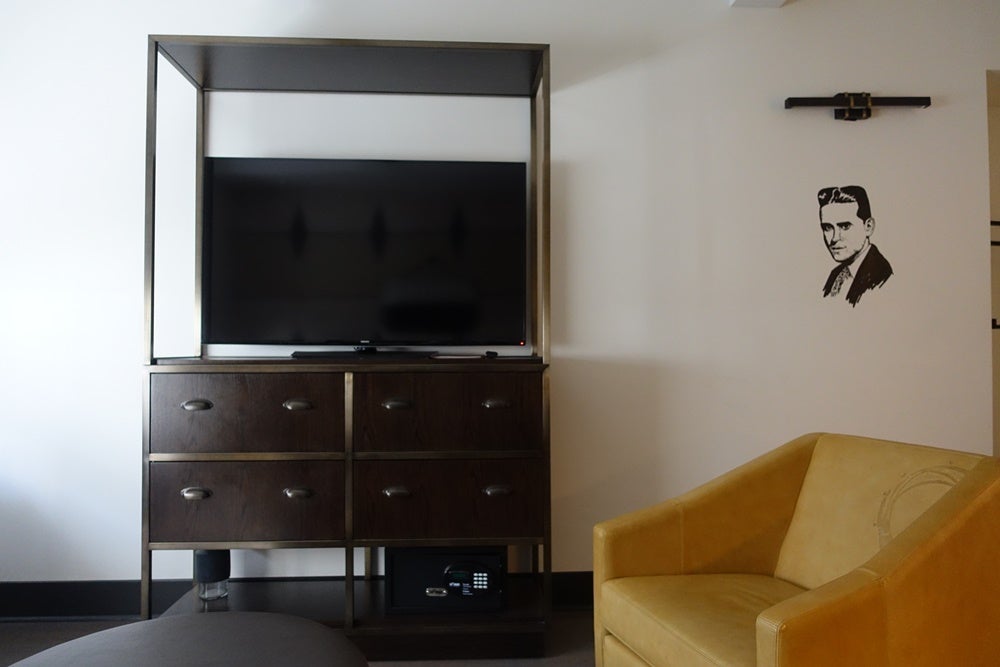 Suite TV and chair
