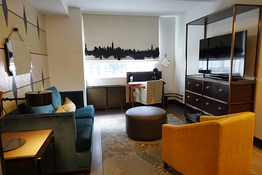 Suite living room 2