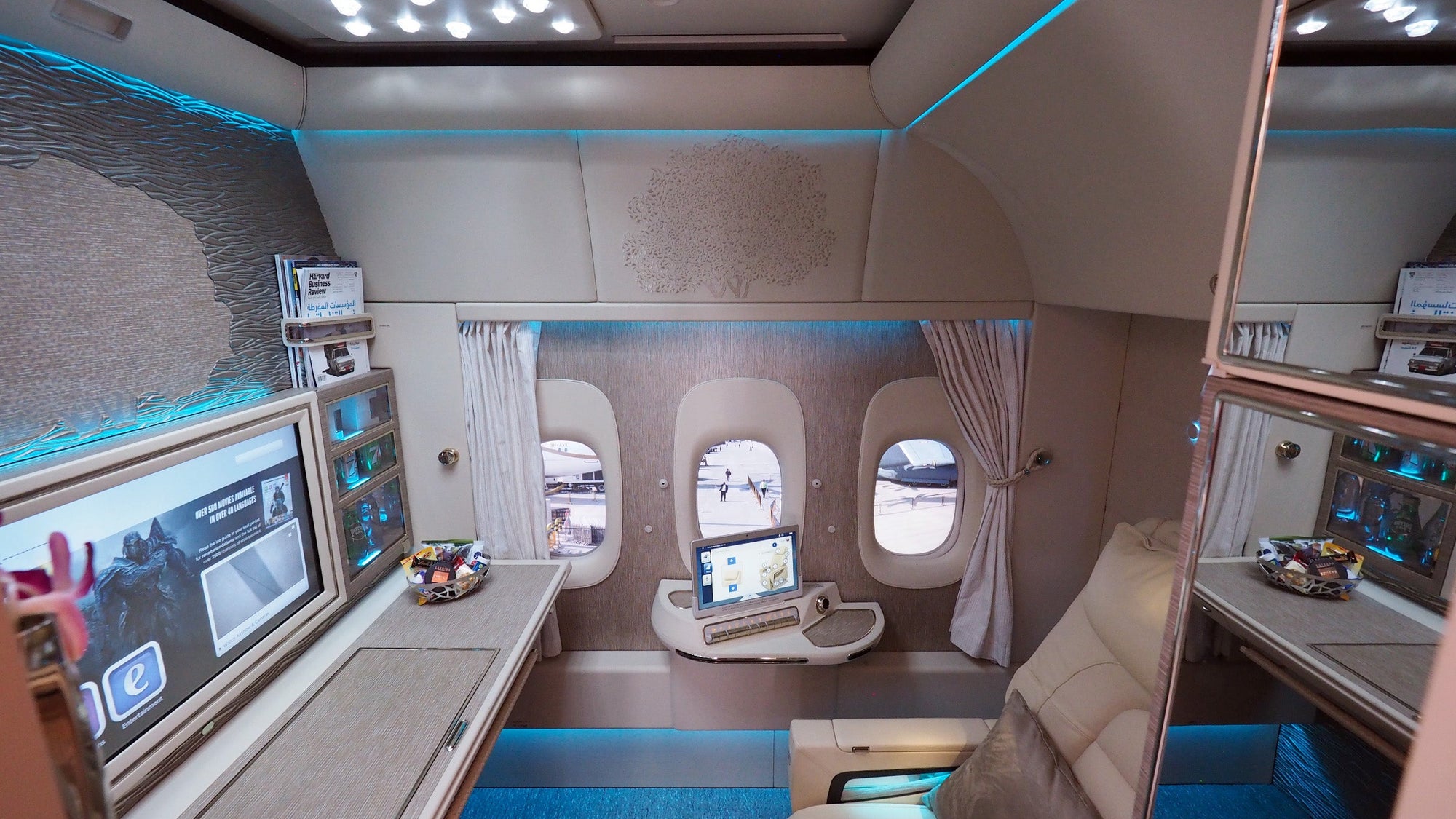 Emirates 777 New Suite