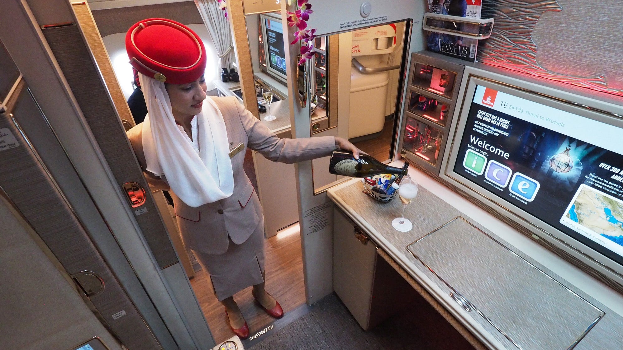 Emirates 777 First Class Suite Review