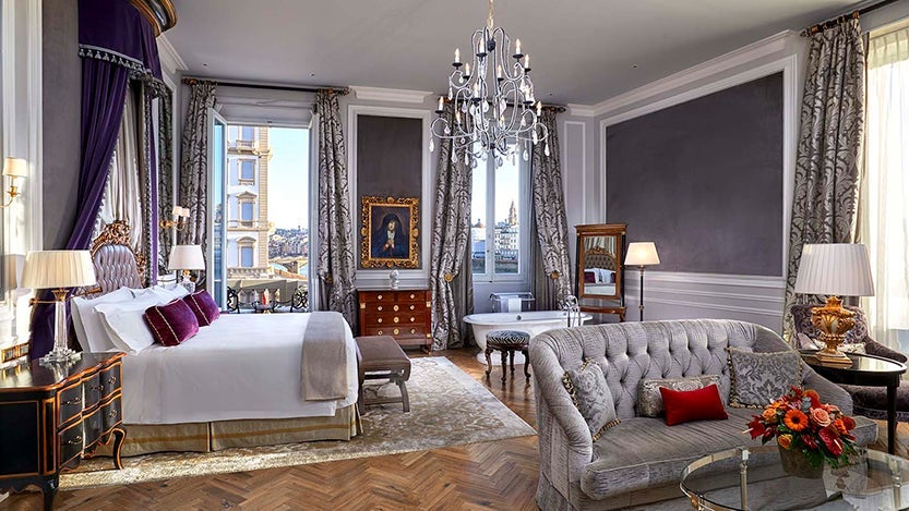 Junior suite at the St. Regis Florence. Photo courtesy of SPG
