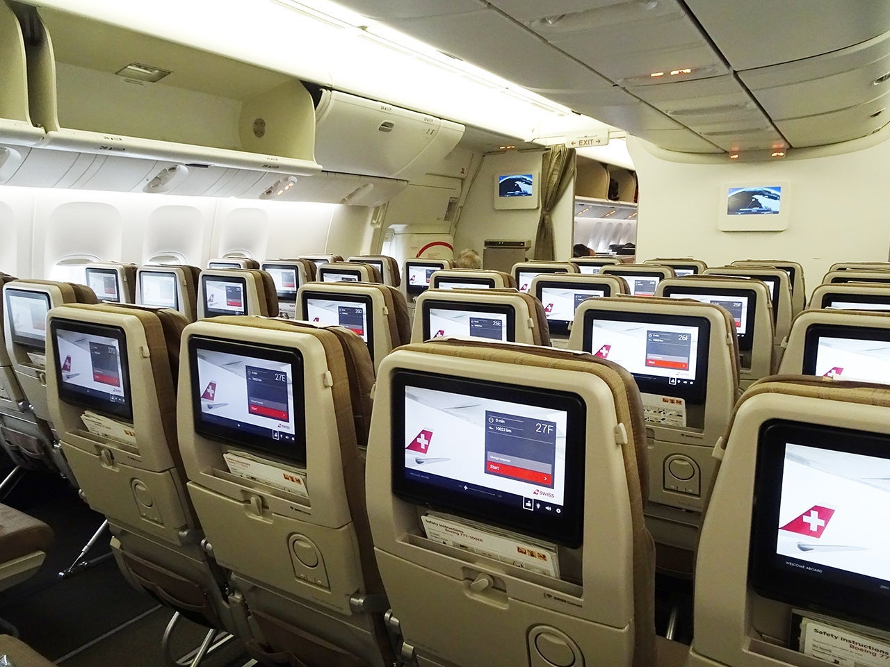 The economy cabin of a Swiss 777 (Photo by J Keith van Straaten / The Points Guy)