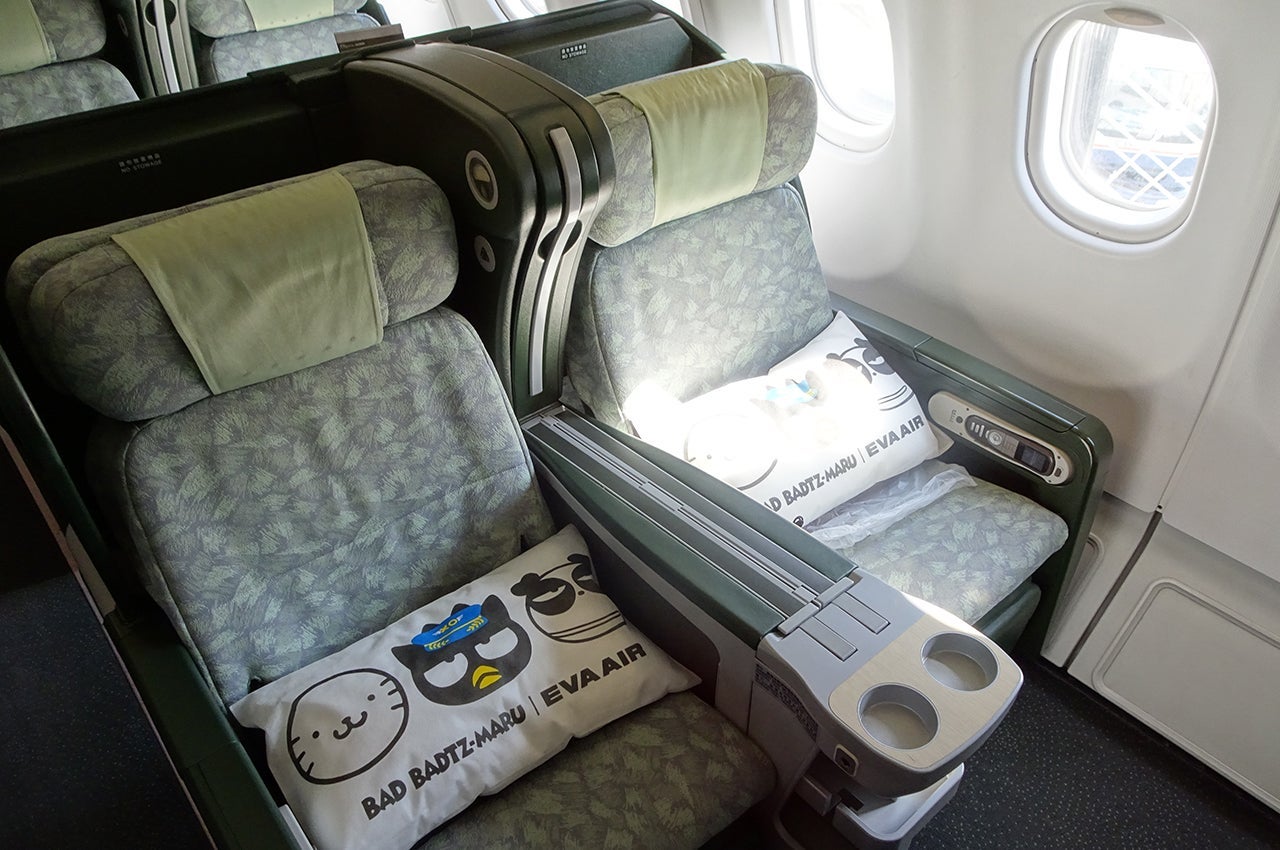 Flight Review: EVA Air's Badtz-Maru, The Only Cartoon-Themed