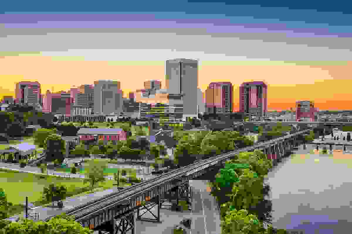 Richmond, Virginia, USA downtown skyline.