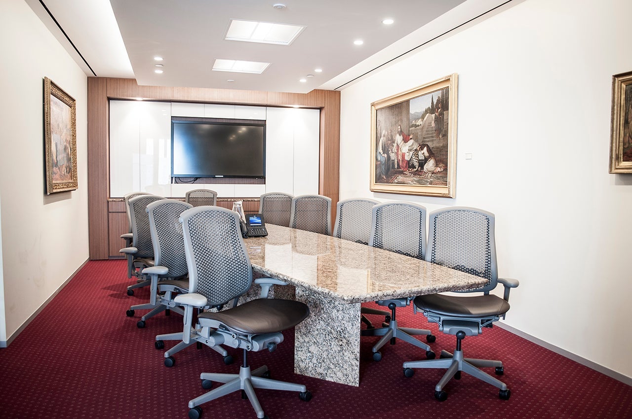 Servcorp also offers conference rooms to rent